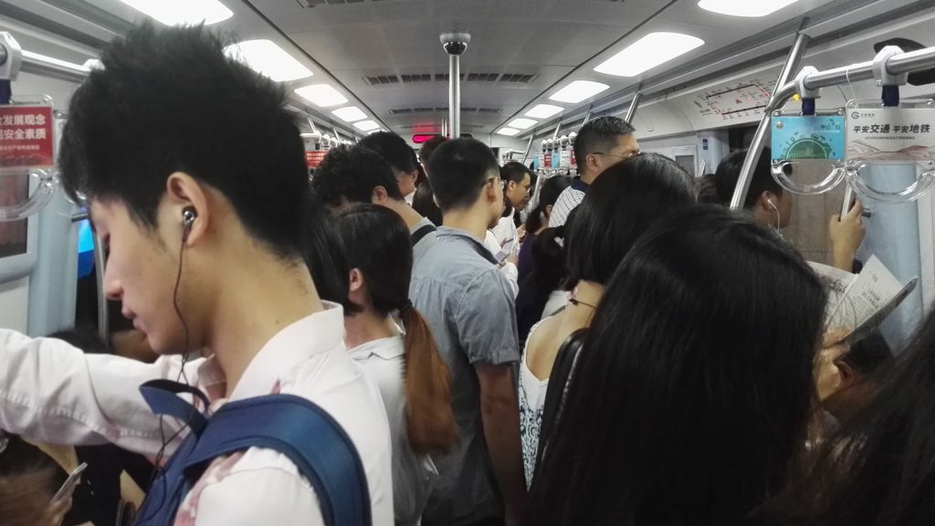 2 号线车厢